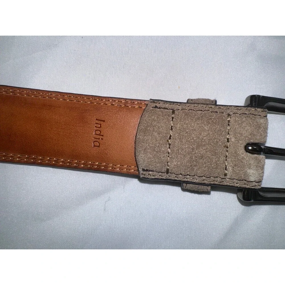 Clarks‎ nubuckleather belt. Size 40